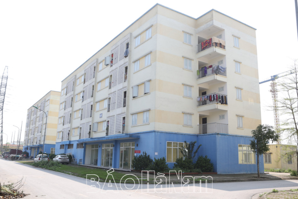 Thủ tướng Chính phủ chỉ đạo tháo gỡ khó khăn, vướng mắc thúc đẩy triển khai các dự án nhà ở xã hội  